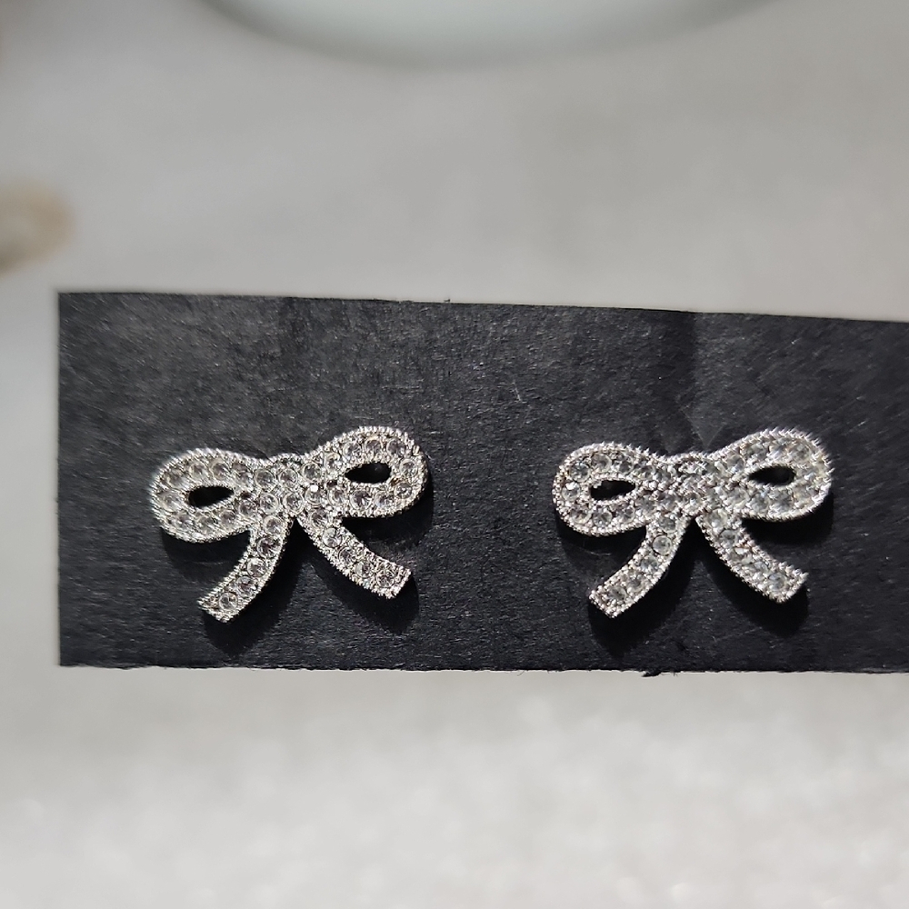 ♥elegant Crystal clear Rhinestone Bow Stud Earrings,pierced Ear,small Diamon